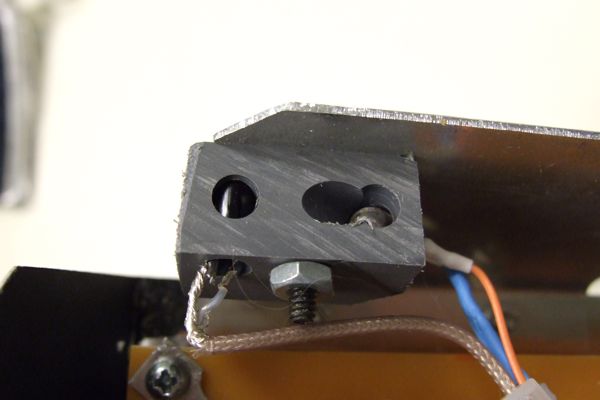 Active IR reflective edge sensor